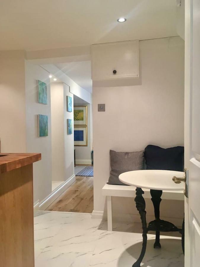 Beautiful 1Br Apartment In Historic St Aubin House Extérieur photo