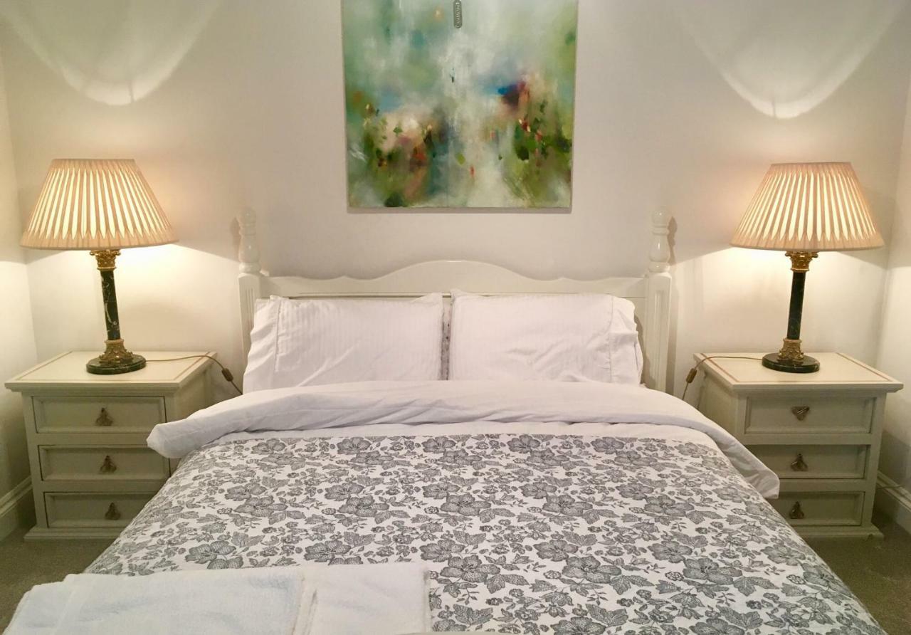 Beautiful 1Br Apartment In Historic St Aubin House Extérieur photo