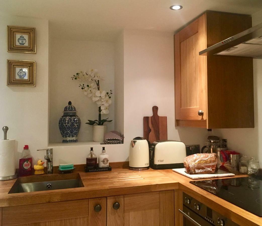 Beautiful 1Br Apartment In Historic St Aubin House Extérieur photo