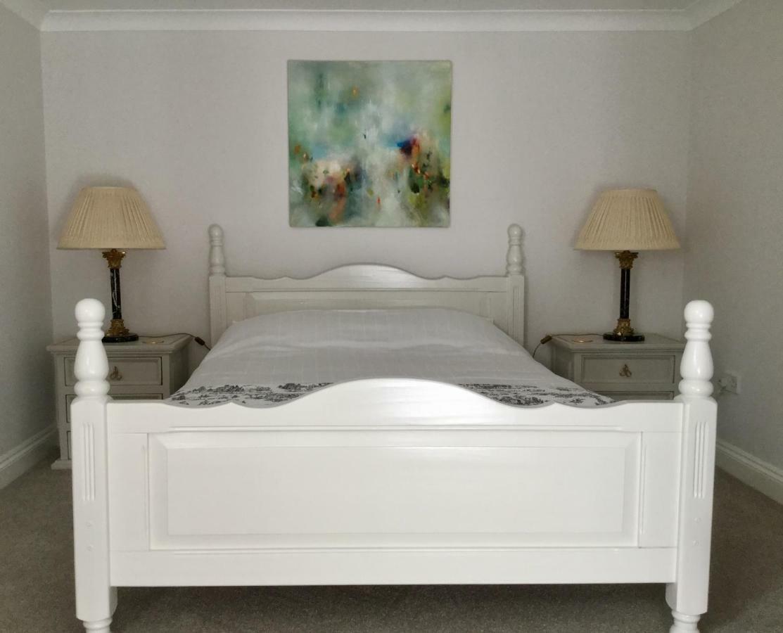 Beautiful 1Br Apartment In Historic St Aubin House Extérieur photo