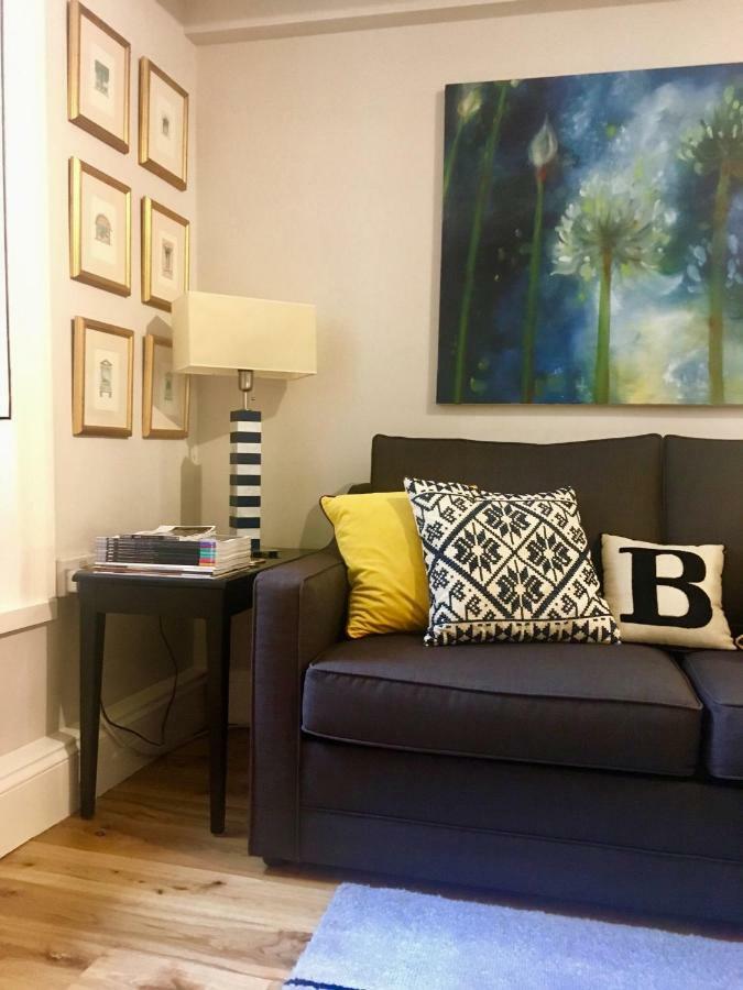 Beautiful 1Br Apartment In Historic St Aubin House Extérieur photo